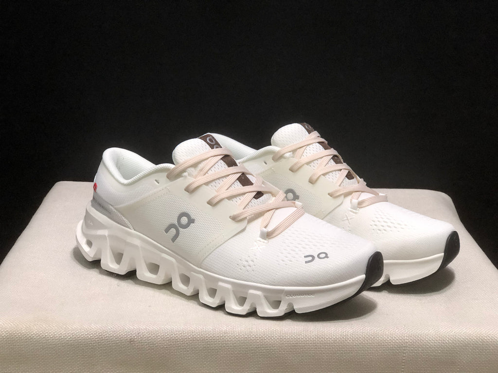 On Cloud X5 Low-Top Running Shoes – White