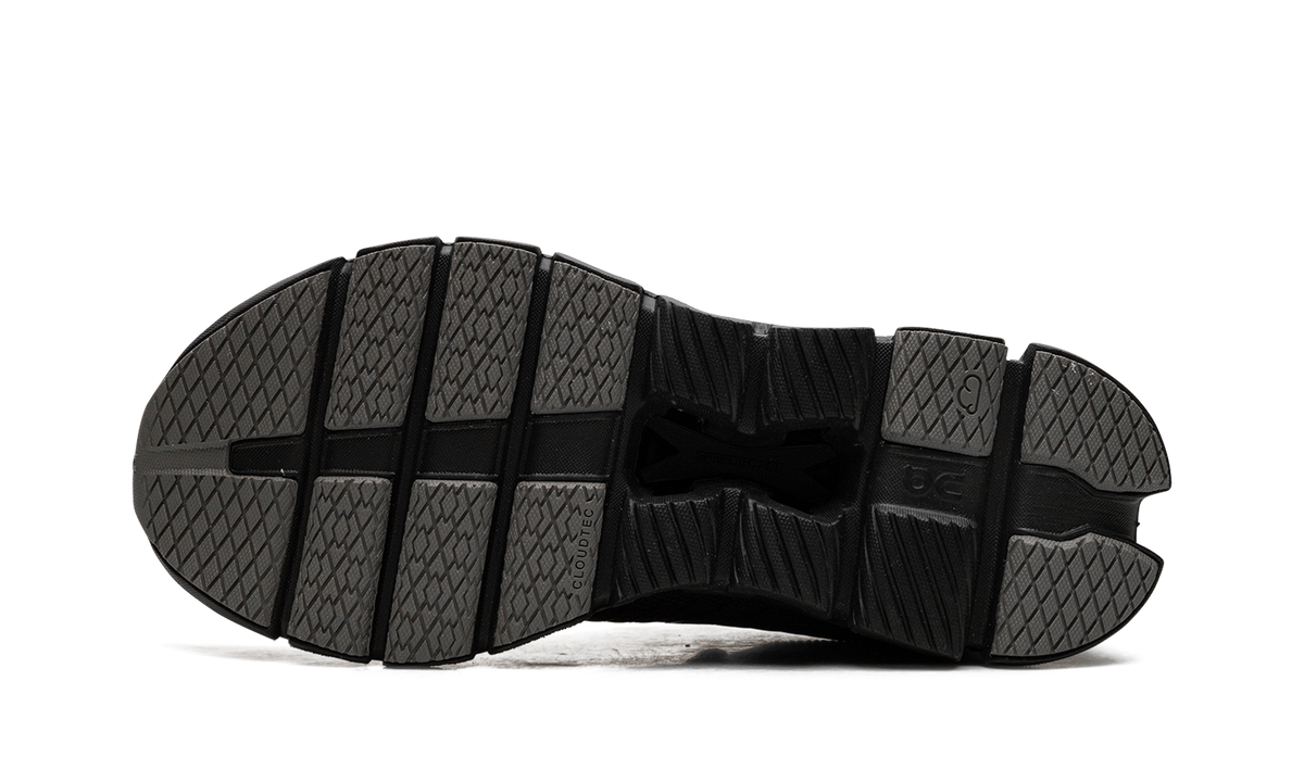 Cloud X Z5 WMNS "All Black" 3WE30280485